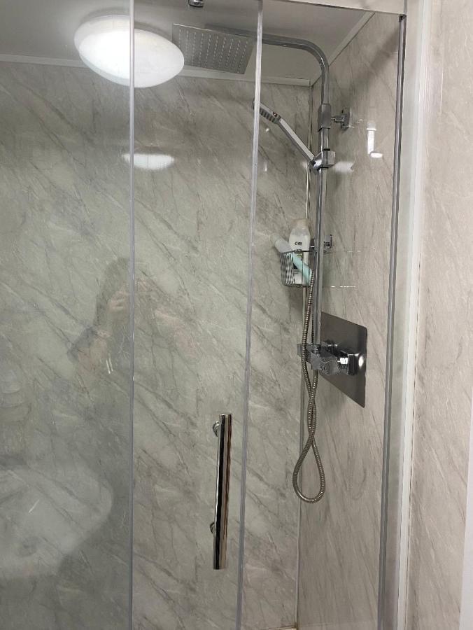 틴머스 Teign Treasure Trove 1Bed Groundfloor 2Mins 2Beach 아파트 외부 사진