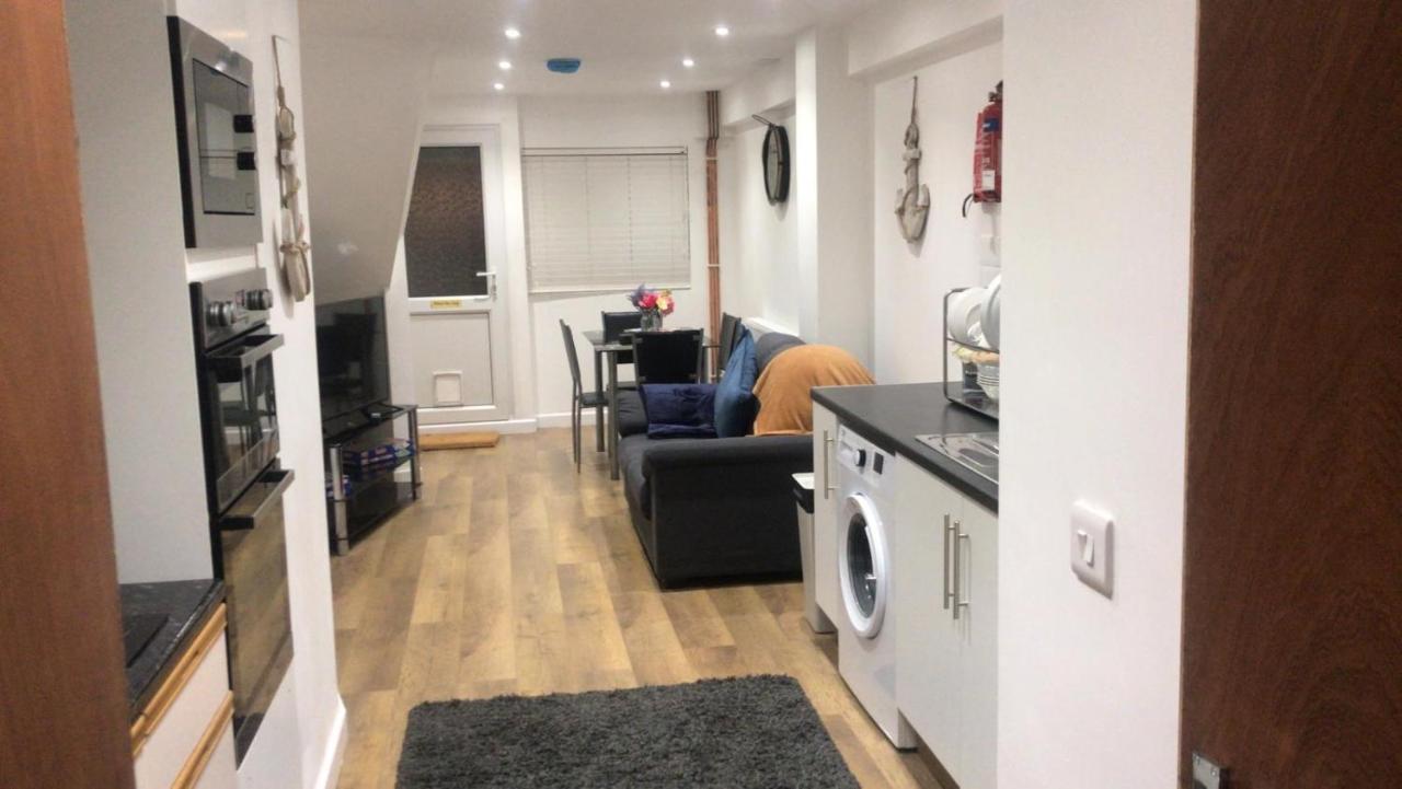 틴머스 Teign Treasure Trove 1Bed Groundfloor 2Mins 2Beach 아파트 외부 사진